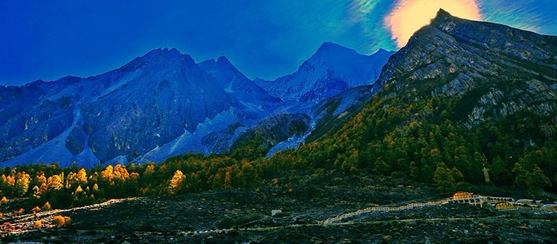 油画阳光山峰背景图背景