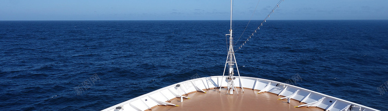 蓝色海洋船头背景背景