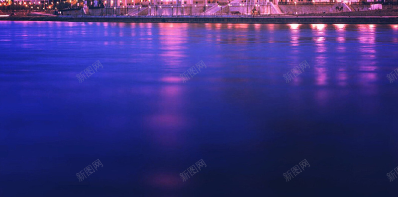 蓝色天空城市倒影H5背景jpg设计背景_88icon https://88icon.com 高楼大厦 城堡 城市 天空 蓝色 别墅 倒影 大海 APP手机端 H5背景 城市天空 天空背景