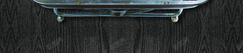 黑色麻辣烤鱼餐饮海报psd设计背景_88icon https://88icon.com 黑色背景 烤鱼 美食 辣椒 麻辣 美味 木板纹背景 秘制正宗