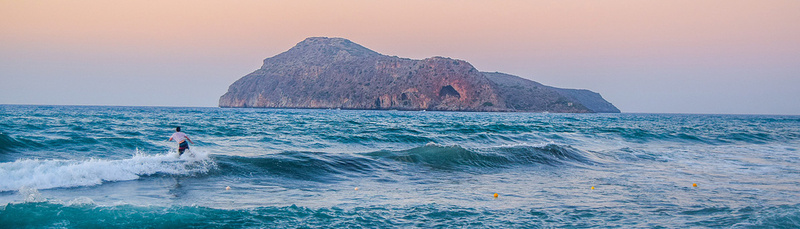 海平面小岛冲浪背景jpg设计背景_88icon https://88icon.com 海平面 小岛 冲浪 海洋 海报banner 摄影 风景