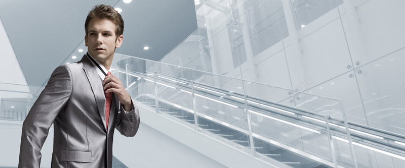 商务白色玻璃公文包人物jpg设计背景_88icon https://88icon.com 公文包 人物 商务 玻璃 白色 海报banner 科技 科幻