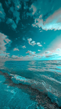 蓝天下的蓝色大海背景