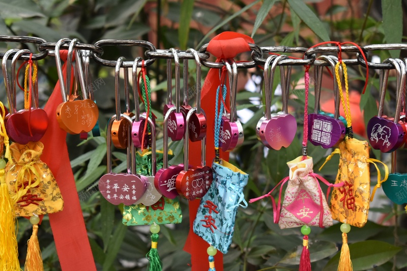 情锁摄影照片jpg设计背景_88icon https://88icon.com 情侣 情锁 摄影 照片