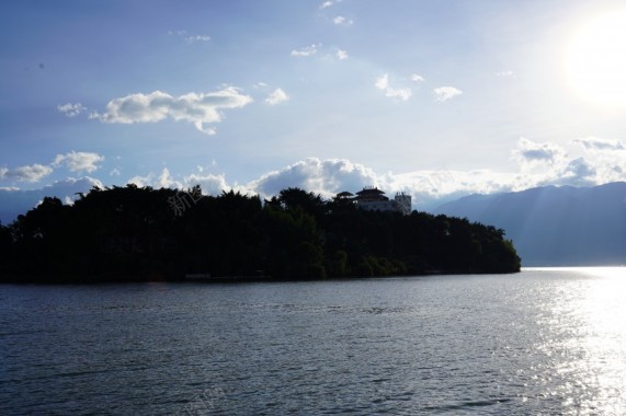 山水天空风景图摄影图片