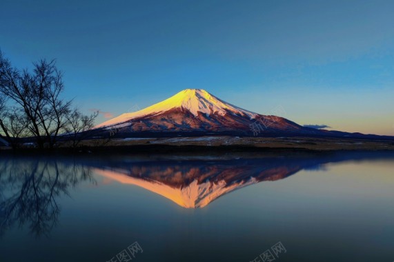 富士山下摄影图片