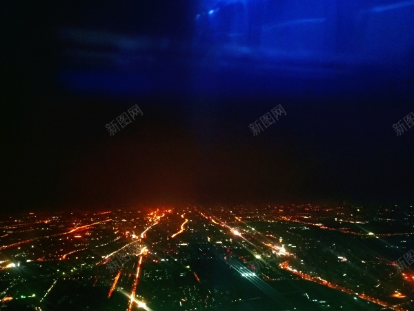 夜空鸟瞰jpg_88icon https://88icon.com 城市 夜空 灯光 鸟瞰