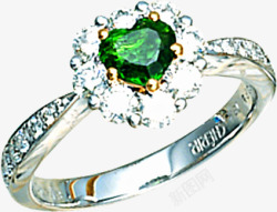 绿色心型钻石戒指素材