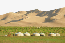 沙漠下的蒙古包素材