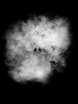 漂浮的漂浮飘散的白色云朵热气烟雾高清图片