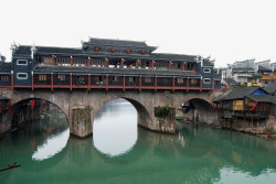 湖南景观凤凰古城虹桥风雨楼高清图片