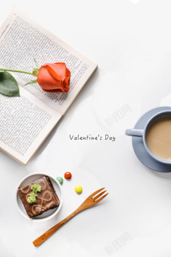 浪漫桌面桌面俯视咖啡杯红玫瑰摆件图高清图片