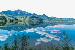 唯美雪山湖泊景色素材