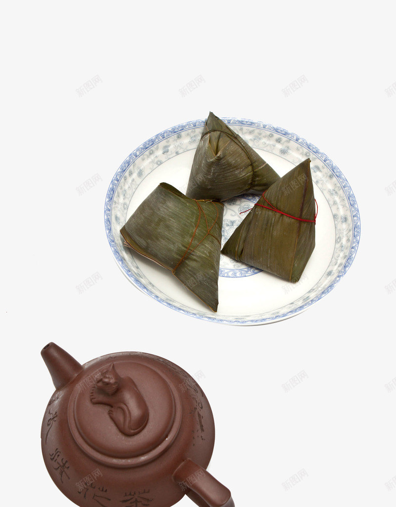 盘子里的3个粽子png免抠素材_88icon https://88icon.com 5月5 吃的 水壶 盘子 端午 端午节 端午食品 粽子 粽子叶 糯米 食品 食物