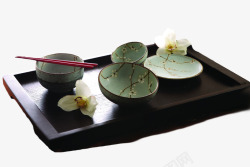 方形盘中的日式茶具素材