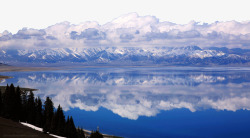 新疆旅游杂志赛里木湖景点高清图片