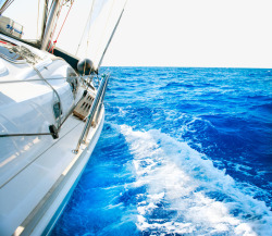 蔚蓝色大海游艇行驶在一望无际的大海上高清图片