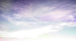 蓝紫色天空蓝紫色天空云层背景七夕情人节高清图片