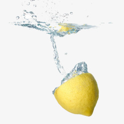 横断面切断的柠檬沉水高清图片