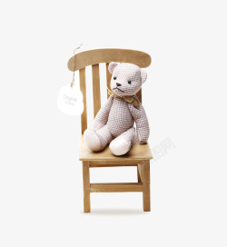孤独小熊坐在椅子上的小熊高清图片