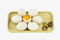 木板上的鸡蛋素材