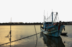 打渔自然唯美黄昏的达濠渔港高清图片