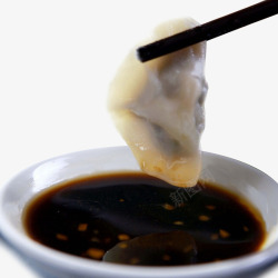 饺子沾酱素材