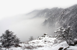 冰雪世界的太白山素材