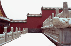 国内着名景点冬日故宫红墙雪景高清图片