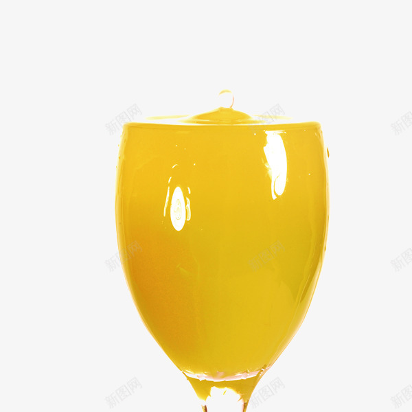 红酒杯内的橙色果汁png免抠素材_88icon https://88icon.com 果汁 橙色 红酒杯内的
