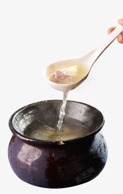 瘦肉汤一勺子舀起冬瓜汤高清图片