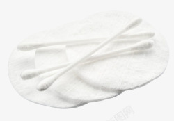 白色圆形海绵和棉签清洁用品实物素材