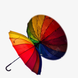 彩虹伞和下雨时的倒影素材
