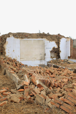 塌陷的砖块房子素材