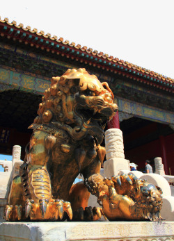 金色故宫故宫金色狮子雕像高清图片