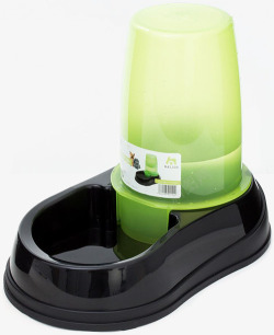实物绿色宠物饮水器素材