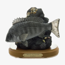 非卖品鲷鱼雕塑高清图片