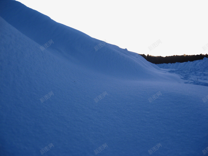 雪山风景png免抠素材_88icon https://88icon.com 地理地貌 旅游出行 积雪 蓝色 雪山 风景