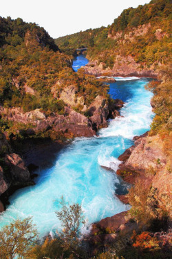 新西兰胡卡瀑布著名景点兰胡卡瀑布高清图片