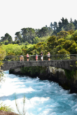 新西兰胡卡瀑布胡卡瀑布风景图高清图片