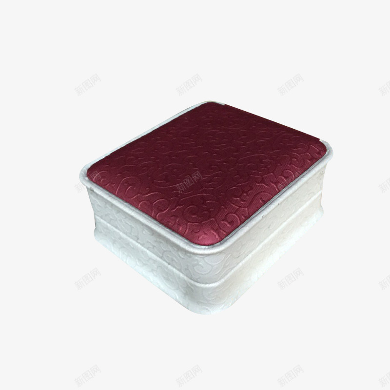 高档印花首饰盒子png免抠素材_88icon https://88icon.com 包装 挂件 礼品盒 红色收纳盒 钻戒盒子 银饰钻戒 项链吊坠