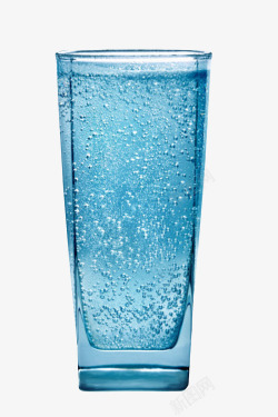 升起蓝色大杯苏打气泡水实物高清图片