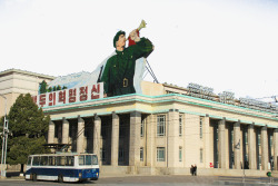 朝鲜金日成广场素材