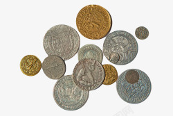 藏族金属铸造一堆散放着的古代硬币实物高清图片