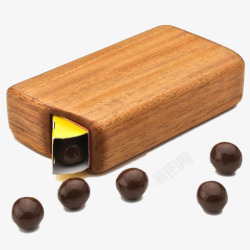 木质盒子里的巧克力素材