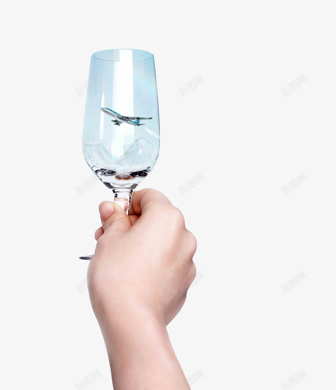 酒杯文化png免抠素材_88icon https://88icon.com 巧合 手举 透明玻璃杯 飞机