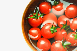 水中蔬菜在盆子里的西红柿高清图片