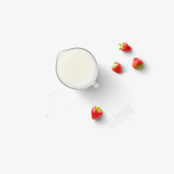 牛奶和红色草莓素材