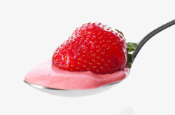 勺子里的草莓和酸奶实物素材
