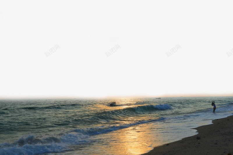 傍晚的海png免抠素材_88icon https://88icon.com 傍晚 夕阳 大海 摄影 波浪 海平线 海水 海洋 海滩 海面 蓝色